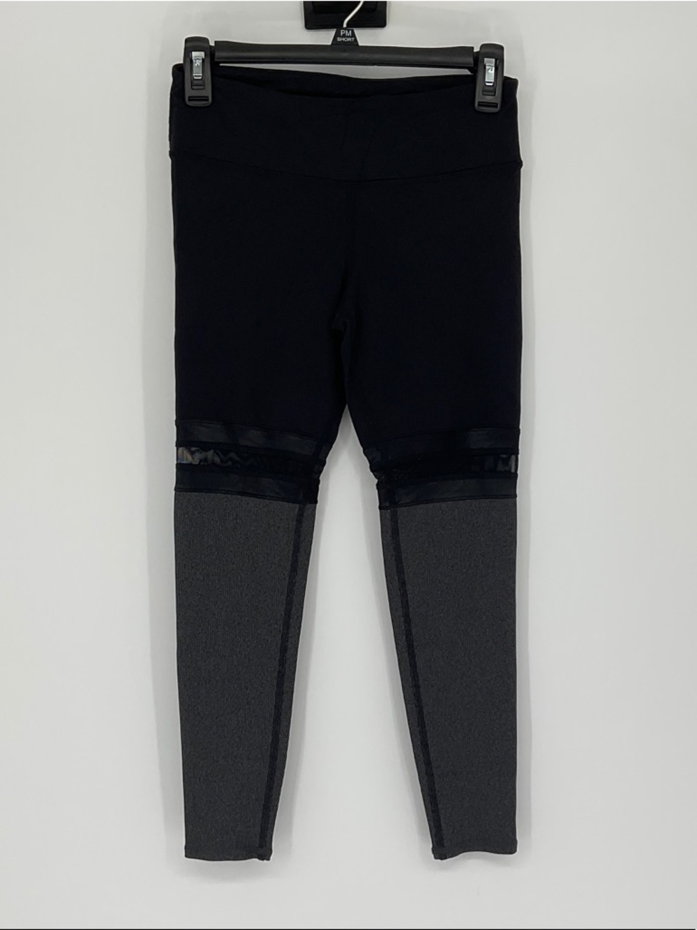 Alo Yoga Color Block Moto Leggings Black Gray Mesh Detail XS